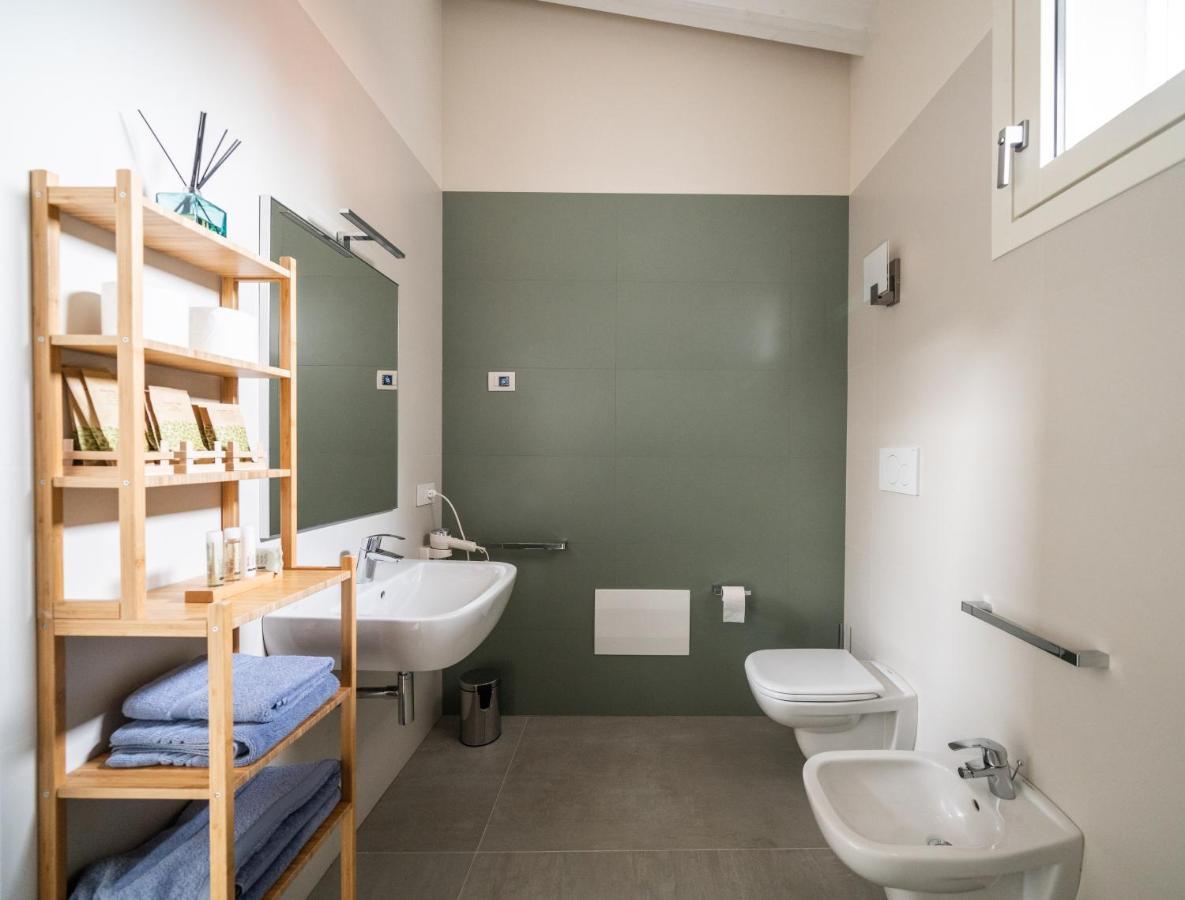 מלון דסנזאנו דל גארדה A Casa Di Sabina מראה חיצוני תמונה